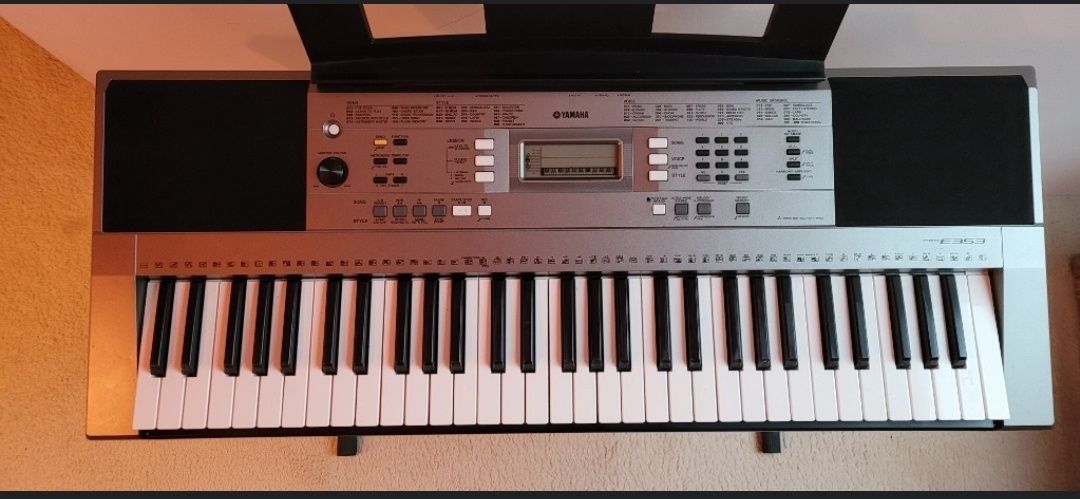 Yamaha PSR-E353 + stojak gratis