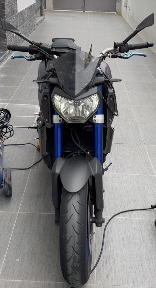 Yamaha MT09 Race Blue