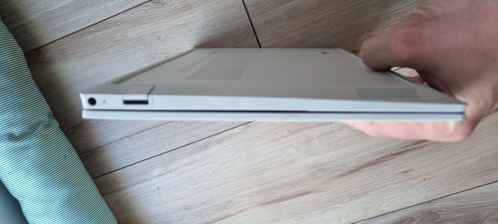 Laptop notebook netbook HP PAVILION aero 13. Ryzen 7 16gb RAM