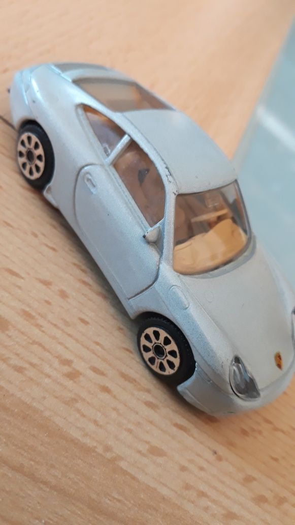 Porsche Carrera 911 metal 1:43