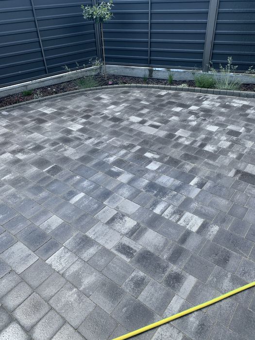 Укладка та продаж тротуарної плитки Київ та область