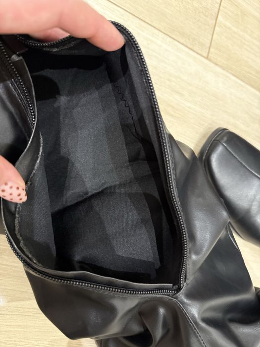 Czarne wysokie kozaki