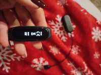 Miband 4 z ładowarką