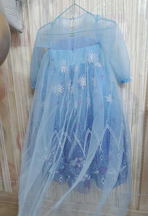Платье нарядное Эльза Снежинка на девочку 110