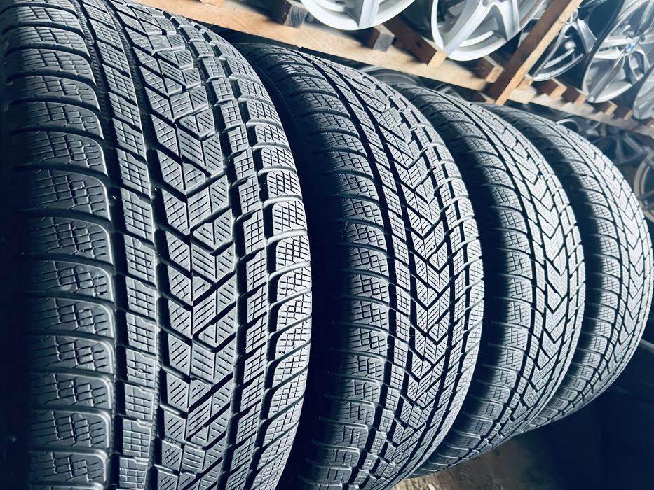 Шини Резина Зимові 24Рік 275 50 20 Pirelli Scorpion Winter 4шт