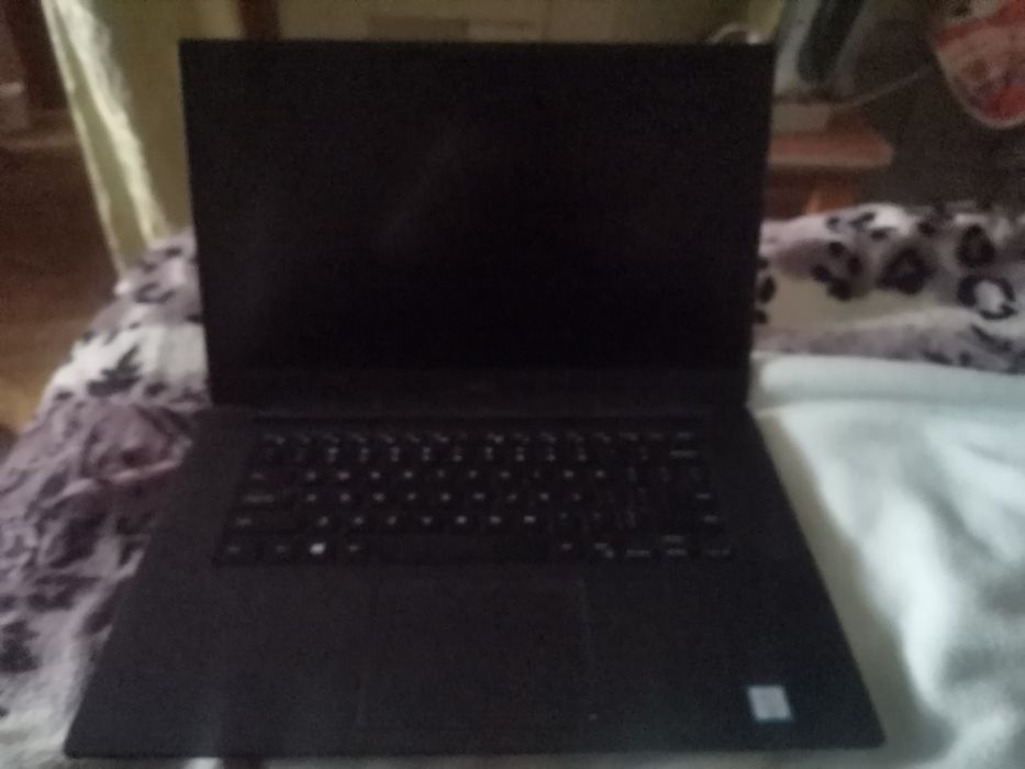 Ноутбук dell p56f