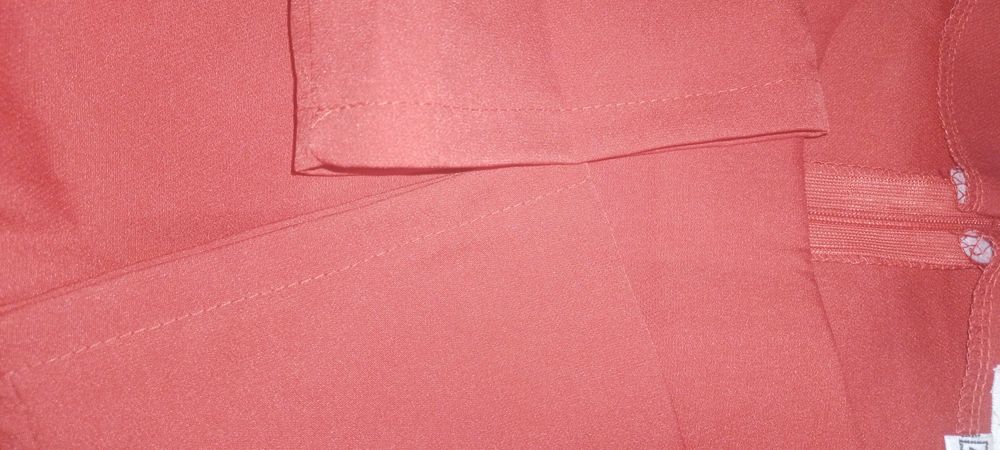 Стильний брючний костюм