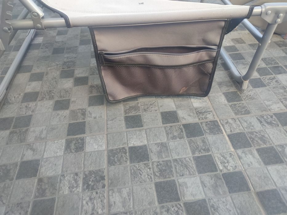 Vendo duas estruturas de espreguicadeiras em alumínio e aço