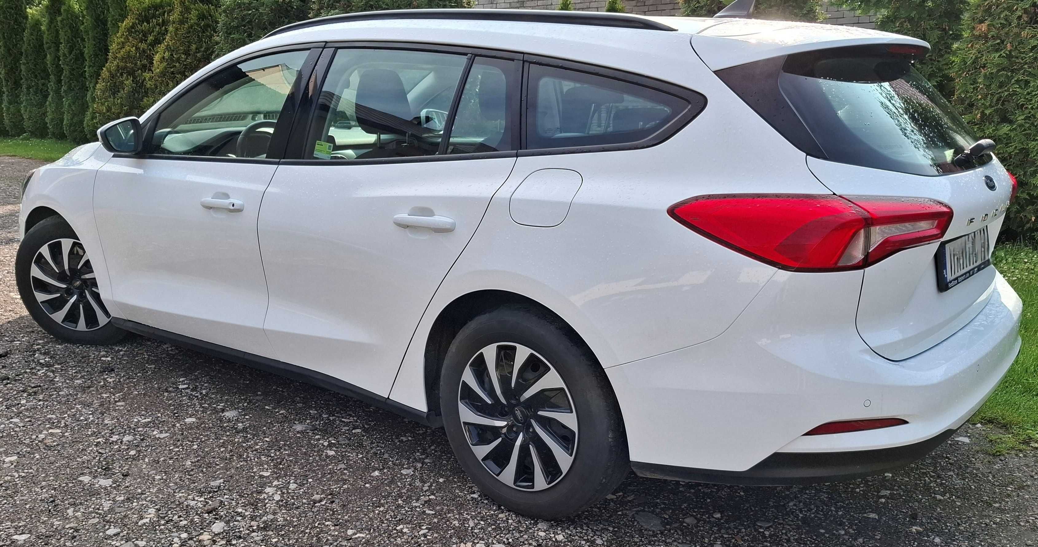 Wynajem wypożyczalnia aut pojazdów Ford Focus mk 4 IV