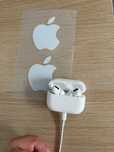 AirPods Pro 1 z MagSafe – oryginał, komplet z drobnym defektem