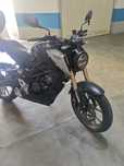 Honda CB125R como nova