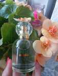 Unique. Jarča perfum