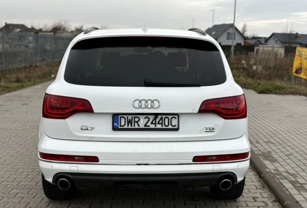 Audi q7  4,2 tdi