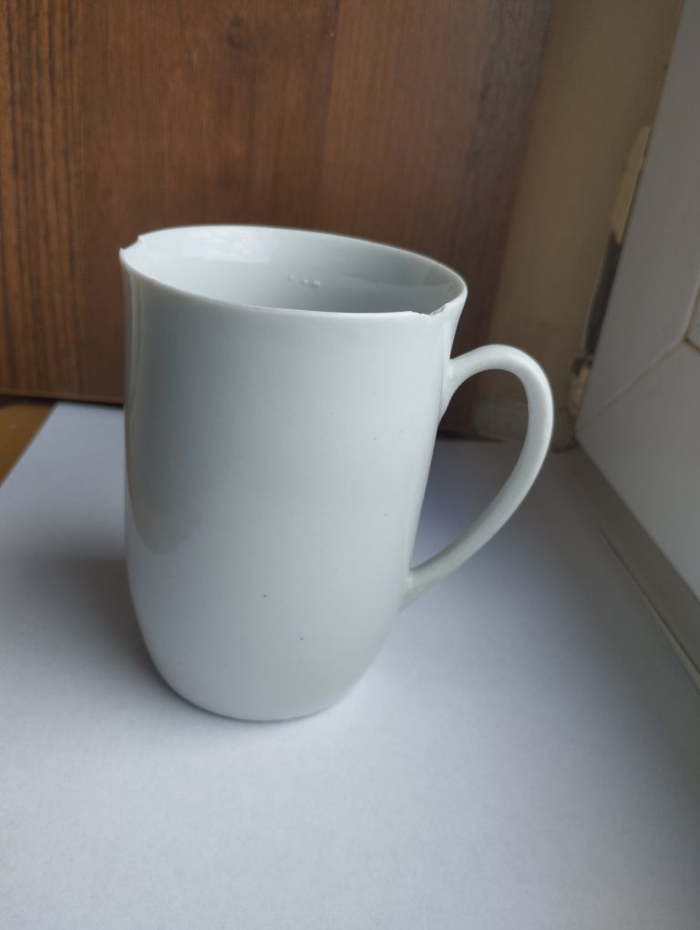 Chodzież biały porcelanowy kubek vintage PRL retro