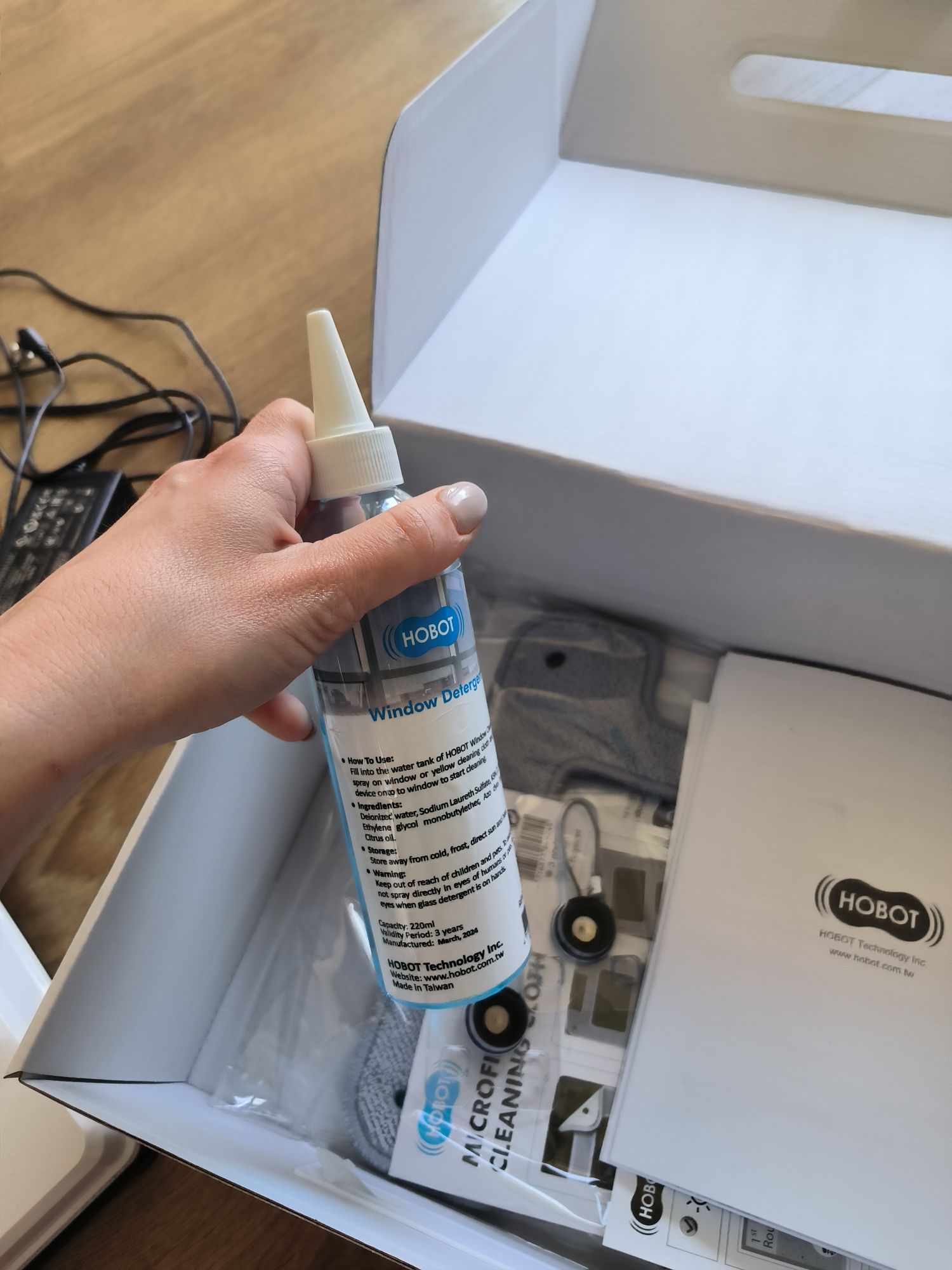Hobot 2 s robot myjący okna