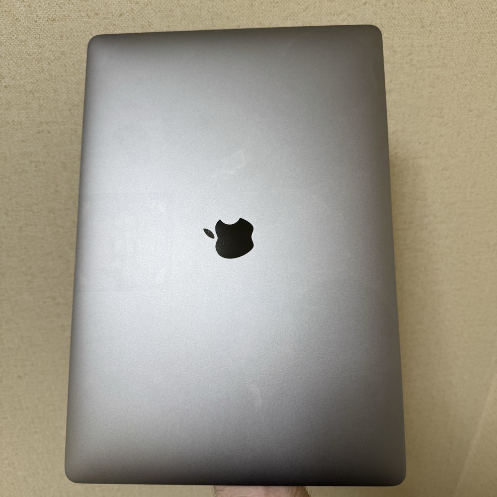 2019 MacBook Pro 15 i9, 16Gb, 512Gb