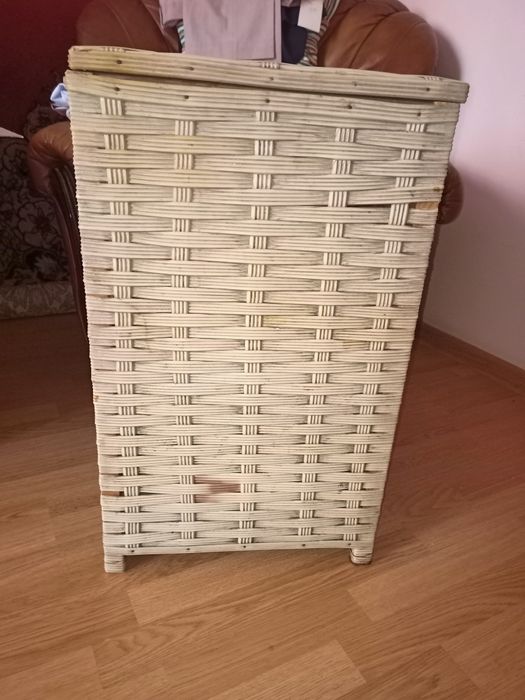 Кошик для білизни