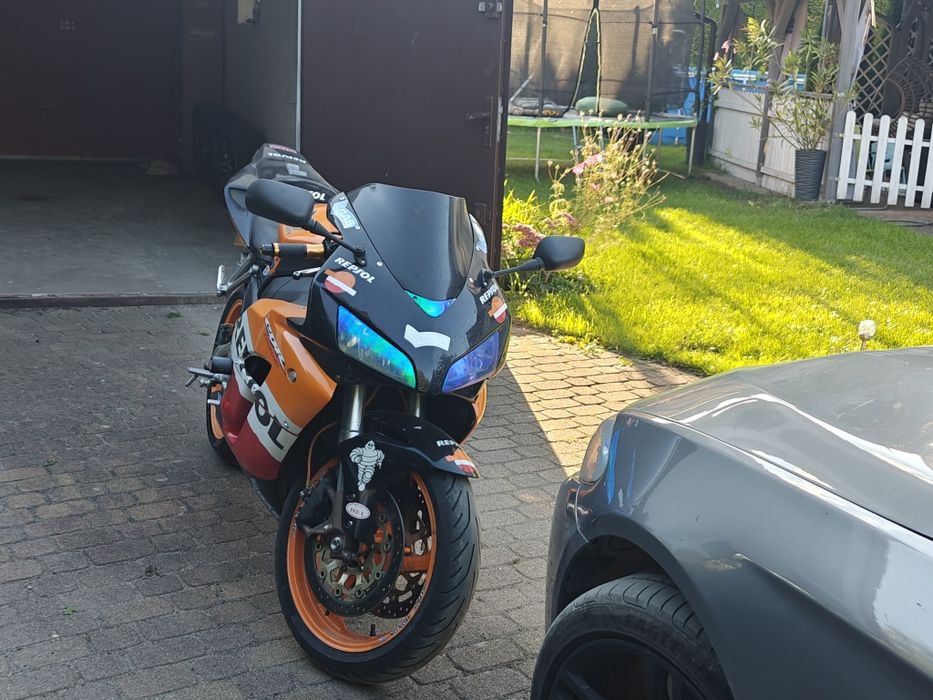 Honda CBR 1000rr 2005 repsol