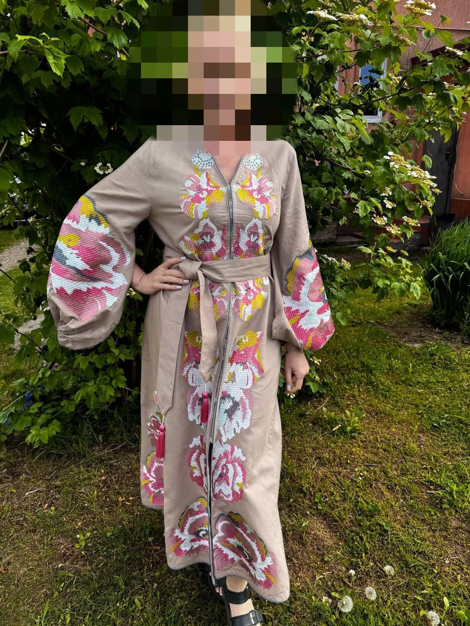 Вишита сукня, вишиванка