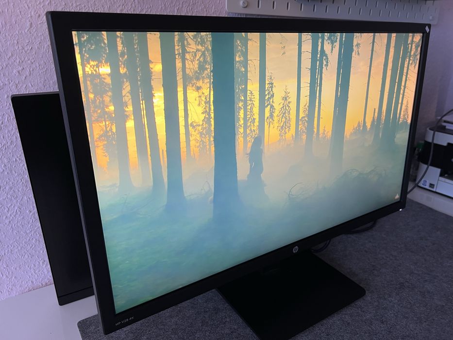 #1501 Monitor HP V28 4K 28” cali UHD 4K
