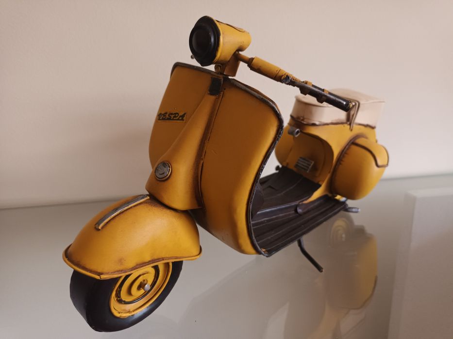 Mota Vespa Decorativa [Miniatura)