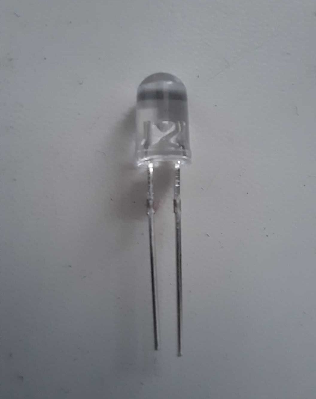 Светодиод белого цвета 3 вольта 5 мм
