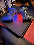 Ps4 slim 500gb + 2 comandos e 2 jogos