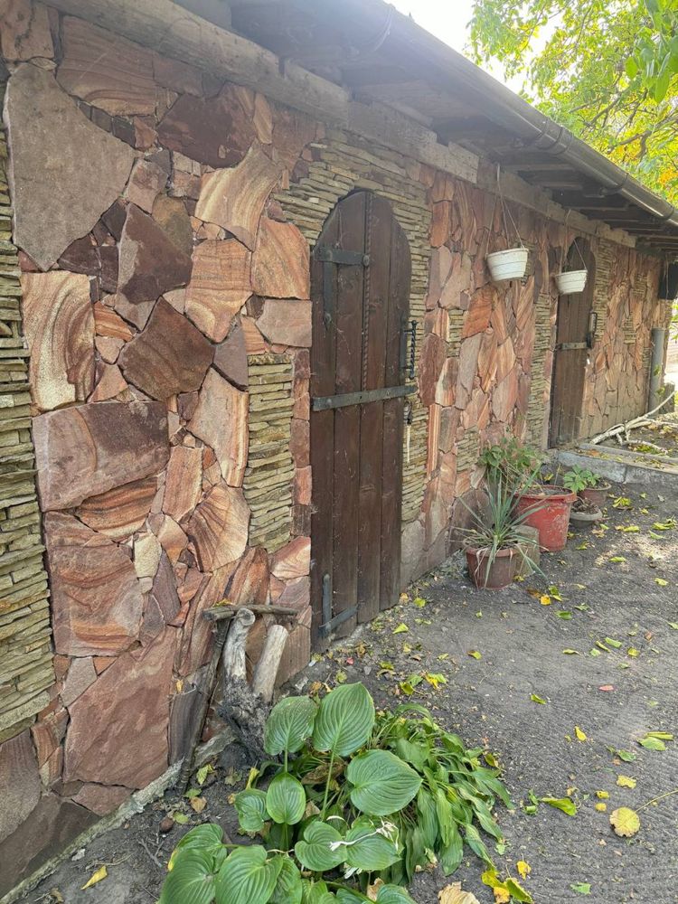 В продаже дом в с.Песчанка, Новомосковский рн