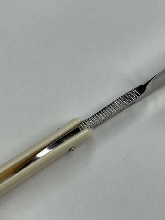 Опасная небезпечна бритва