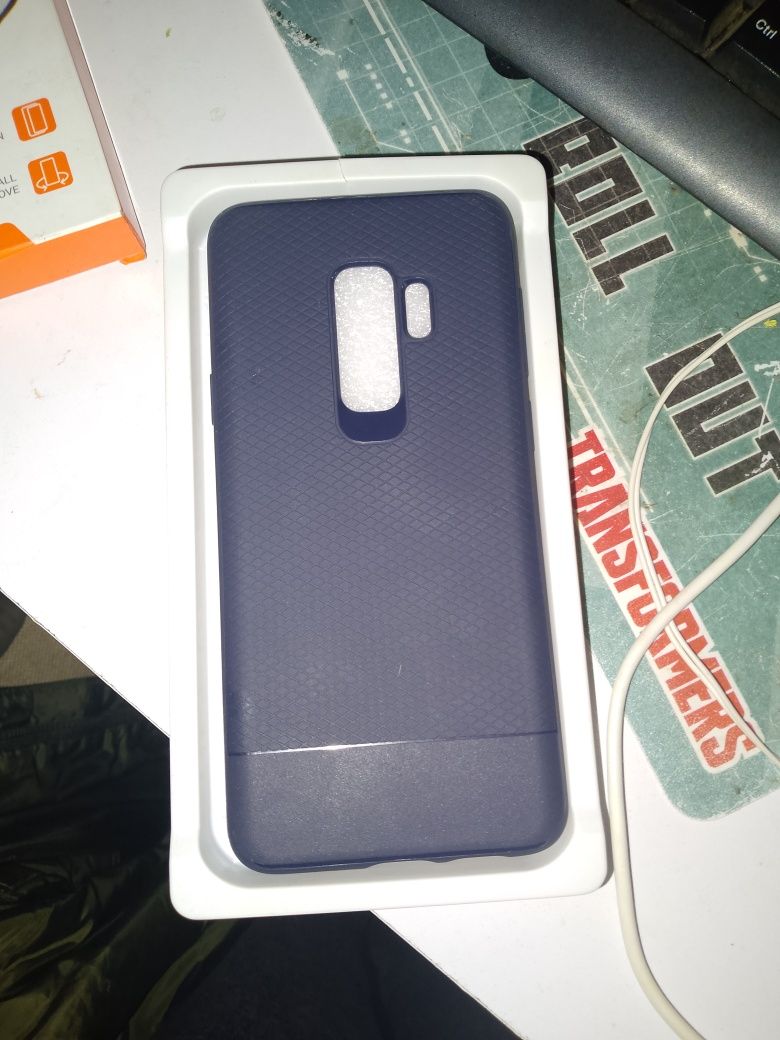 Чехол б/у на Samsung Galaxy S9 plus Порт д