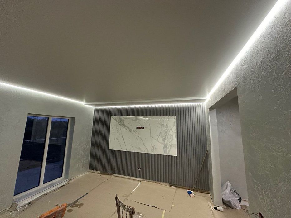 Натяжні стелі на будьякий смак.