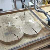 Planowanie wyrównywanie plastrów drewna