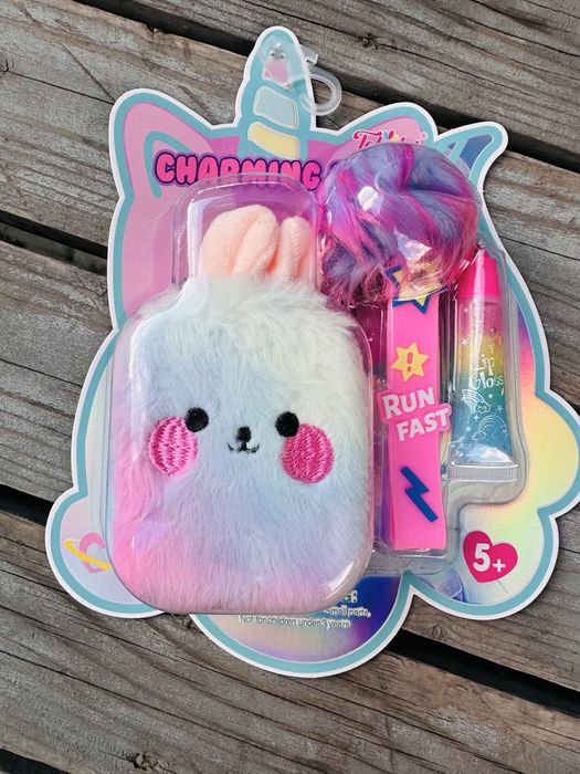 Набори дитячої косметики T086, T087: блиск для губ, тіні, брелок