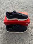 Puma buty sportowe trampki snakersy granatowe sznurowane roz 40,5 nowe
