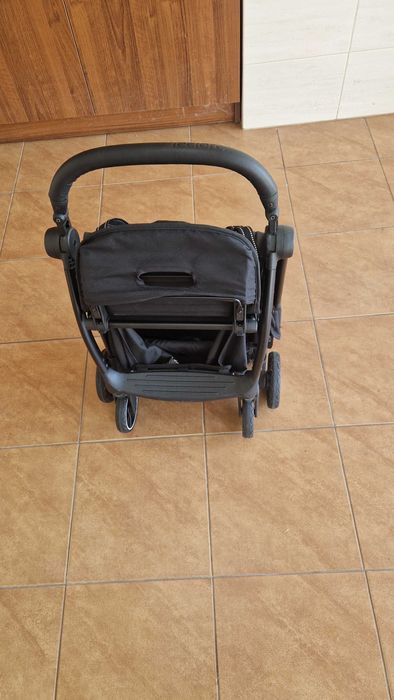 Wózek spacerowy-parasolka