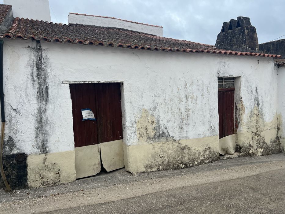 Vendo Moradia Espinheiro