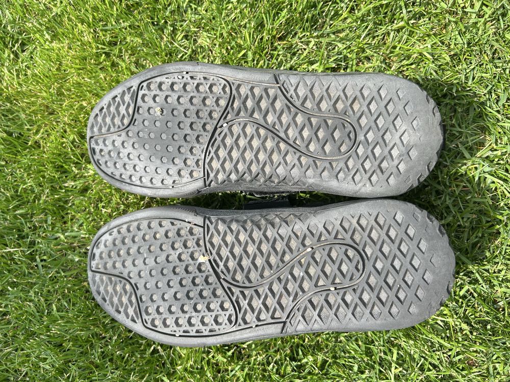 buty vans noszone na hulajnoge w dobrym stanie