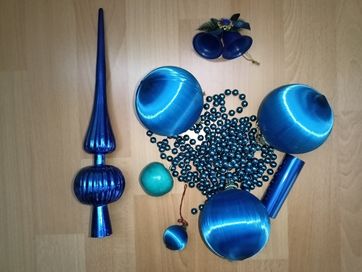 Niebieski zestaw ozdób świątecznych