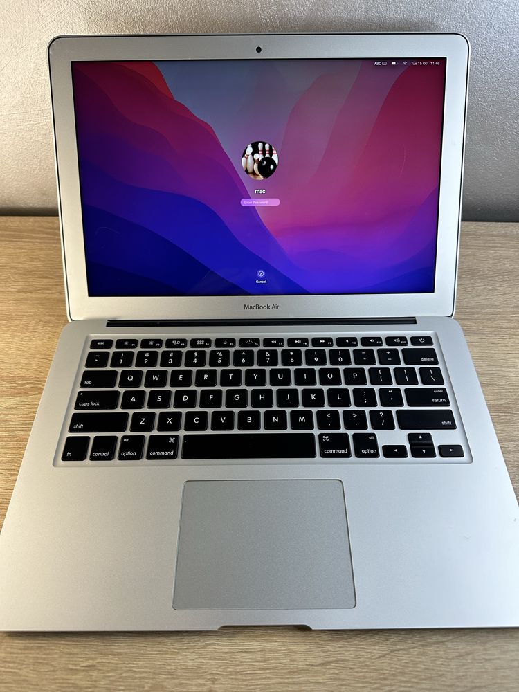 MacBook Air 13 2017 i5 8/128    #№101