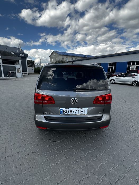 Volkswagen Touran 2011р