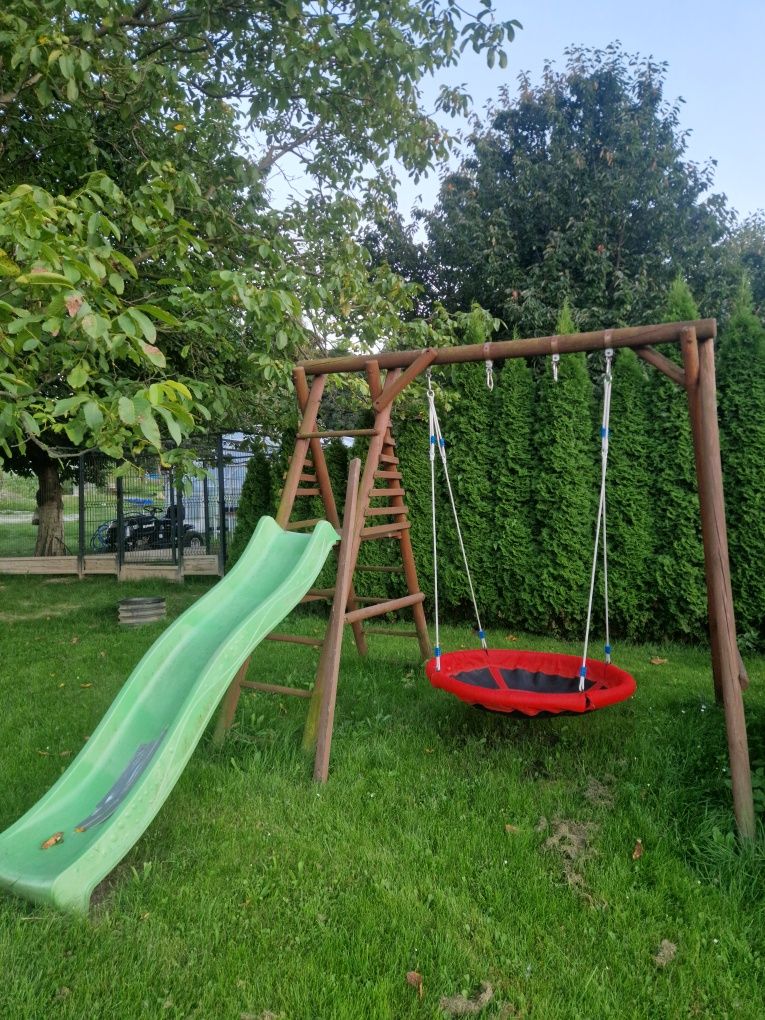 Chuśtawka ze zjeżdżalnią