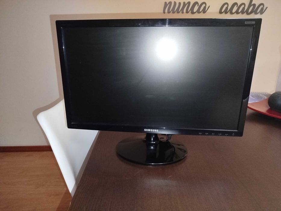 Monitor Samsung de 22 Polegadas