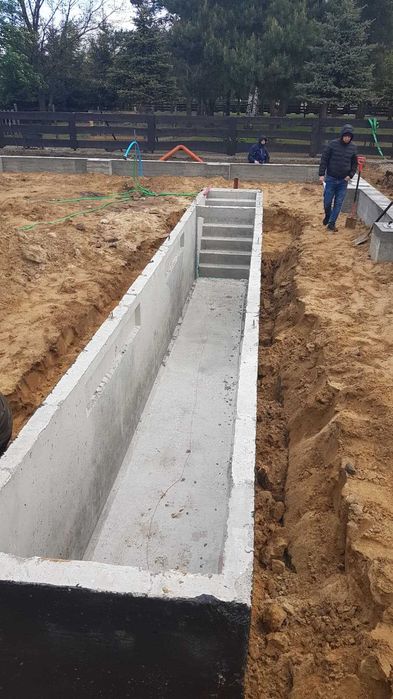 Kanał samochodowy betonowy dł. 10m ze schodami, na ciężarówki TIR