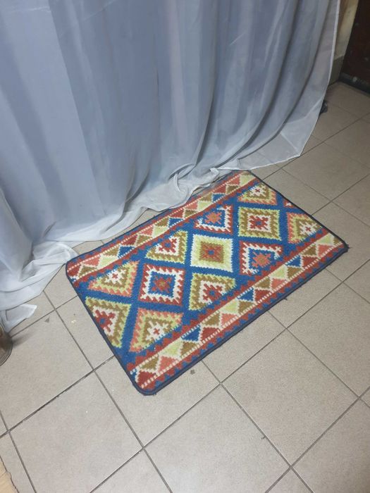 Dywan 95cm x 65 dywanik wycieraczka romby kwadratowy kolorowy