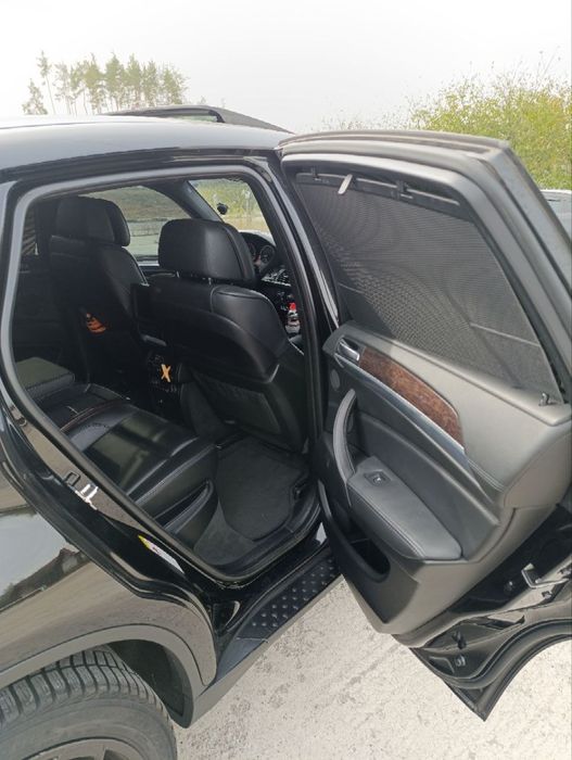 Продам свою BMW X6 4.4л бенз