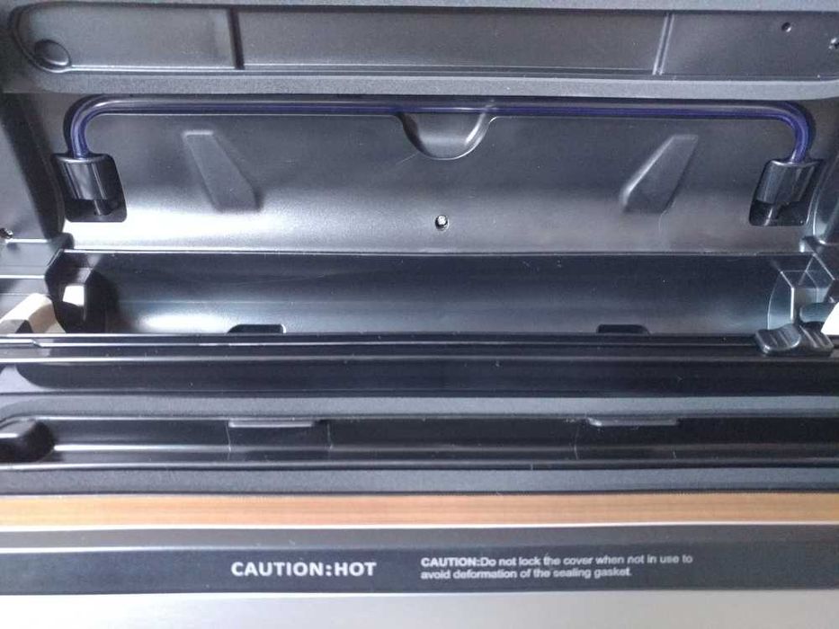 Вакууматор Gorenje VS120E PRO + 9 рулонов