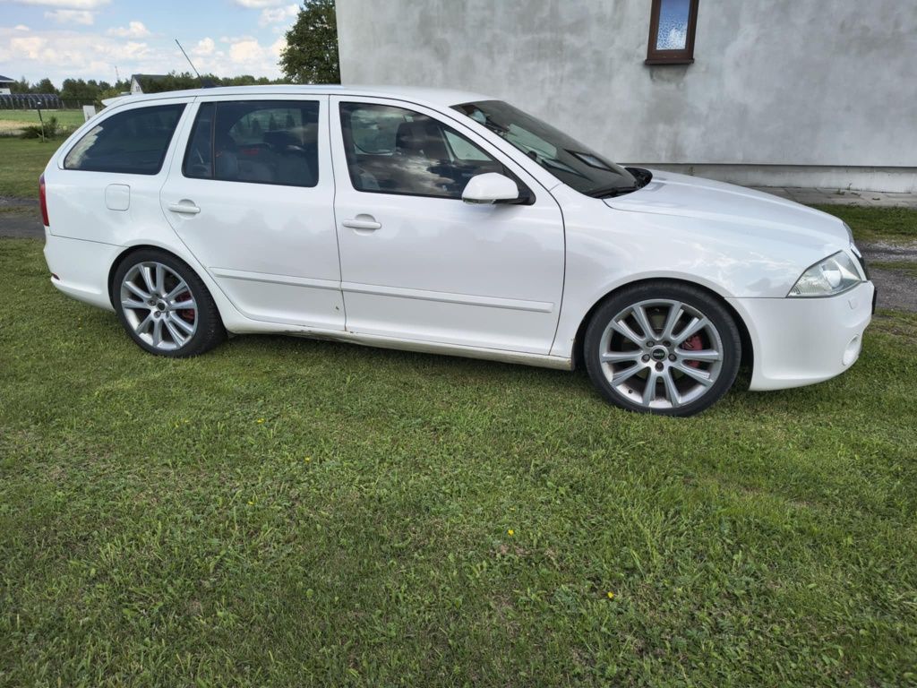 Skoda Octavia II Kombi Facelifting VRS 2.0 TFSI 200KM