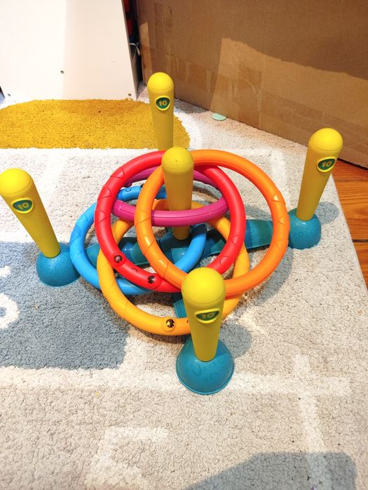 B.toys rzucanie obręczami do celu gra zręcznościowa