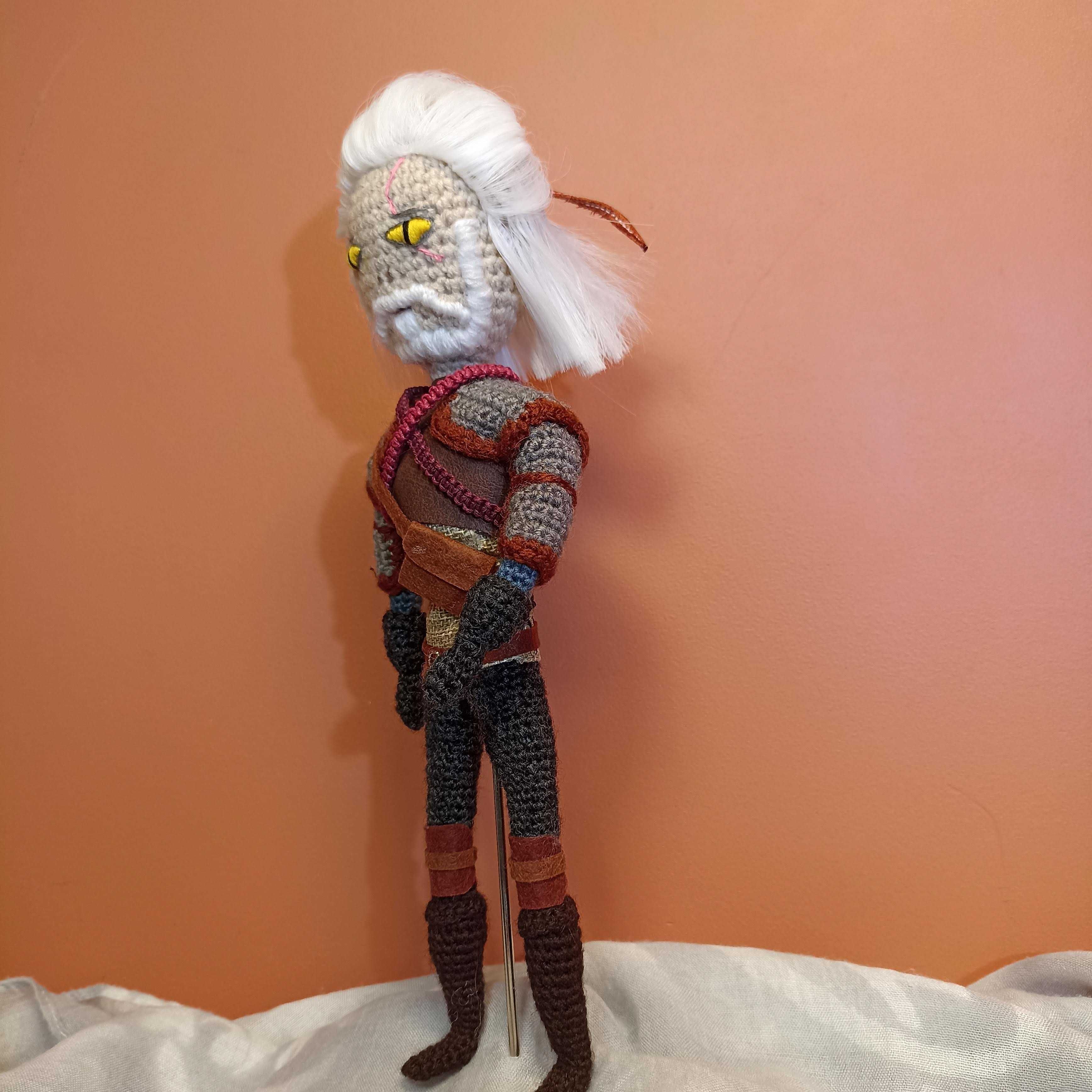 Przytulanka lalka, rękodzieło, handmade Wiedźmin Geralt