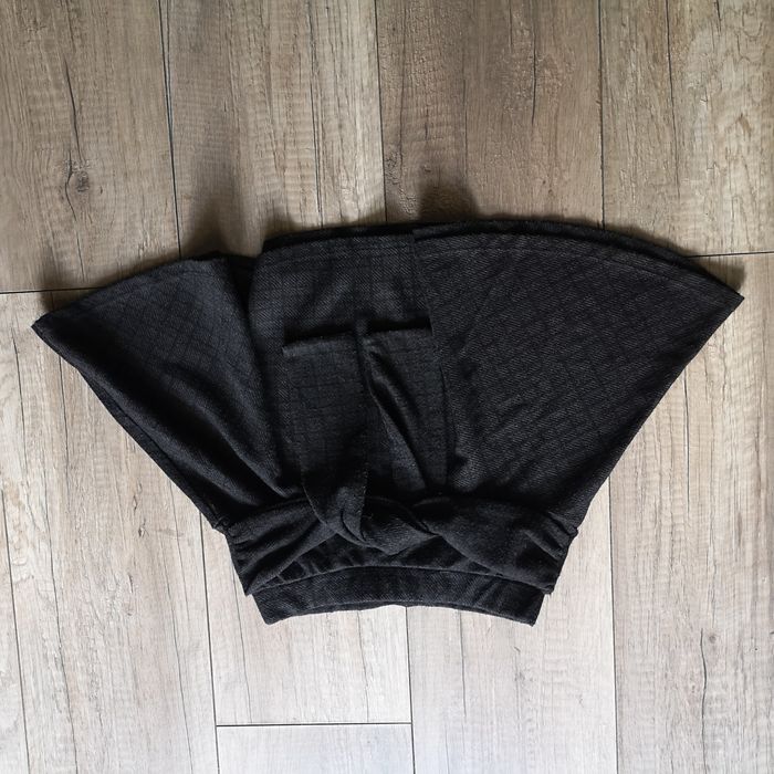 Spódnica na 9-10 lat (134-140 cm) Zara